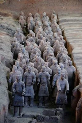 Terracotta Warriors photo by Aaron Greenwood on Unsplash