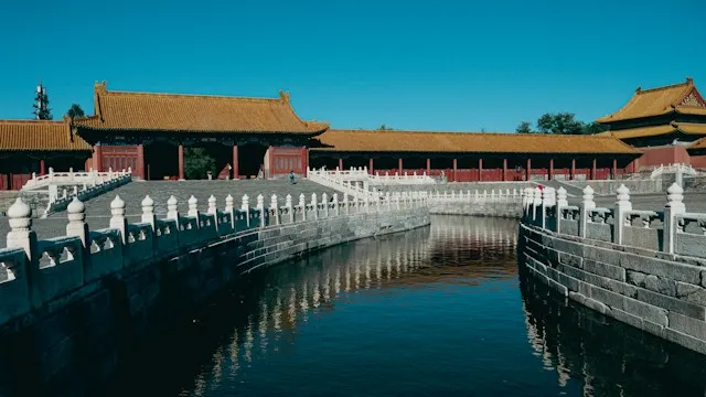 Picture of Forbidden City by tao-yuan at unsplash