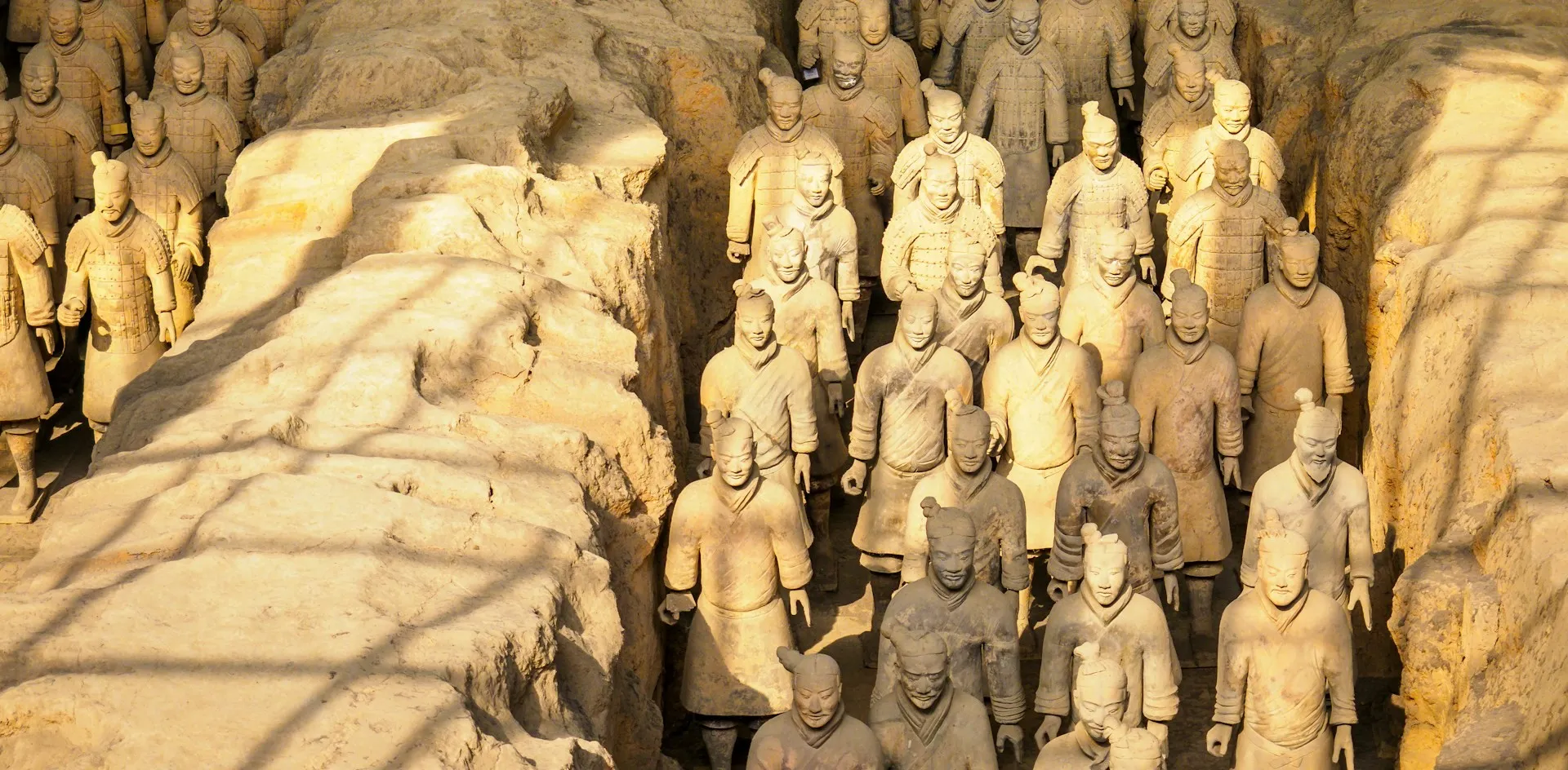 terracotta warriors by alexander-schimmeck-unsplash
